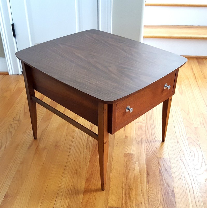 Vintage MCM Lane End Table Floating Design Silver Drawer Pulls NiceTapered Legs