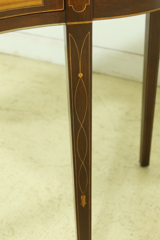 L52585EC: KINDEL Winterthur Highly Inlaid Mahogany 1 Drawer Console Table gallery