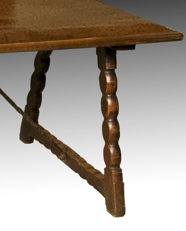Walnut dining table with wrought iron fasteners. 18th century gallery
