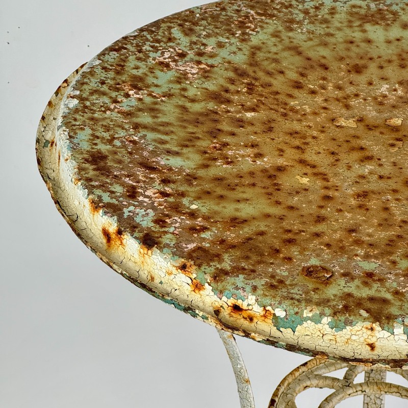 19th Century French Wrought Iron Round Guéridon / Bistro Table gallery