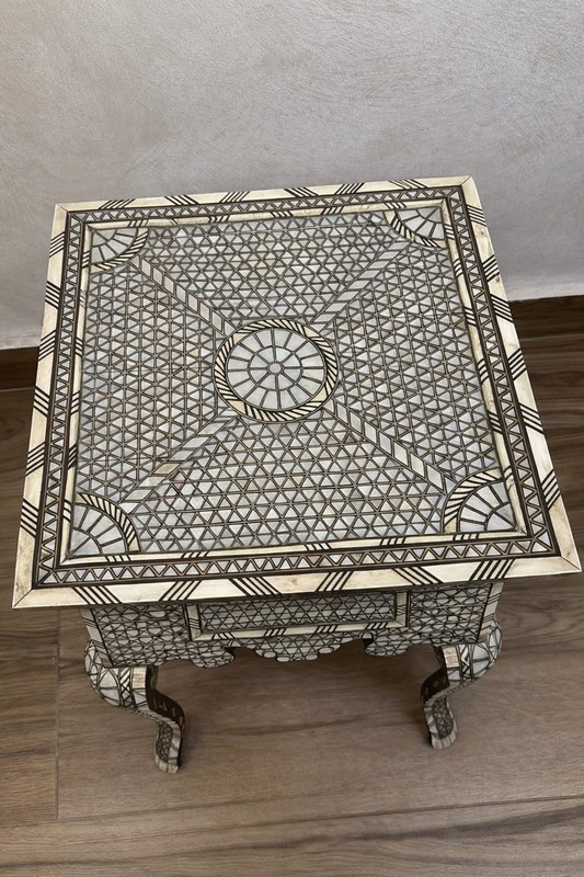 Antique Syrian Pedestal Table In Marquetry Inlaid With Mother-of-pearl C1900 gallery