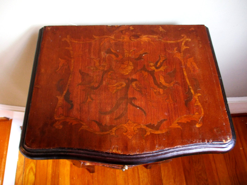 Antique French Walnut & Ebonized Marquetry 4 Drawer Accent / Bedside Table 31.5" gallery