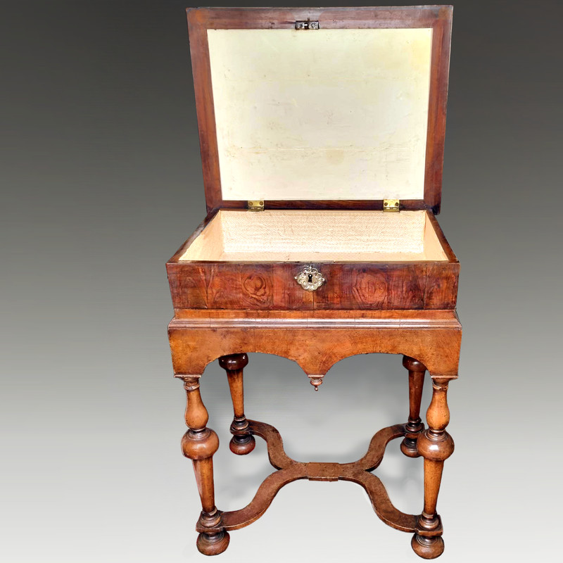 Walnut & Labernum Oyster cut veneered box on stand Circa 1680. Superb figuration gallery