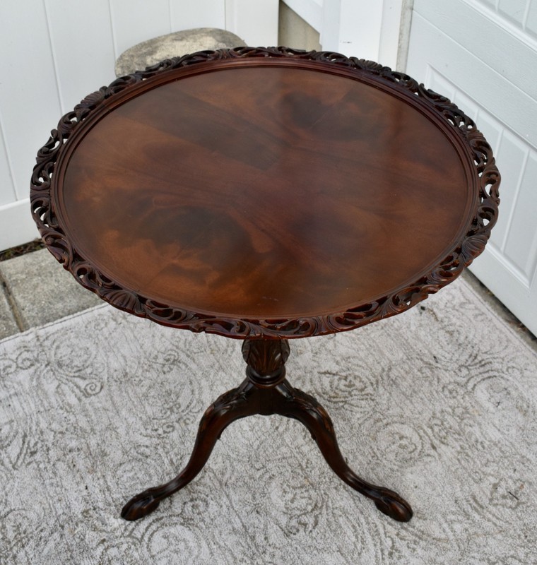 Vintage Carved Mahogany Chippendale Style Tilt Top Table gallery
