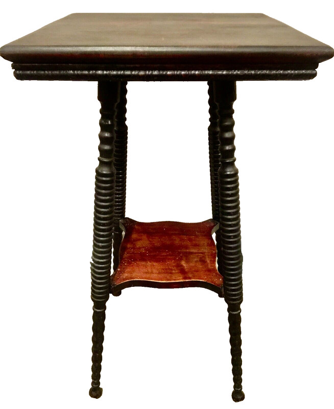 Early 1900s American Bobbin-Legged Table – Excellent Condition