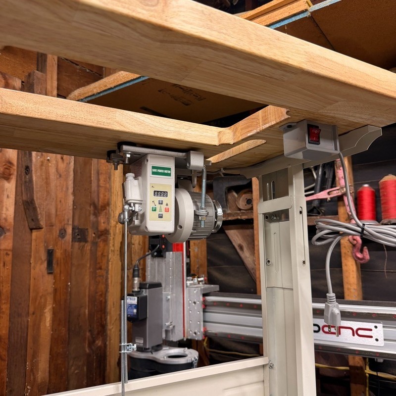 SINGER 114W103 BUTCHER BLOCK TABLE , STAND , 750W SERVO MOTOR COMPLETE SETUP gallery