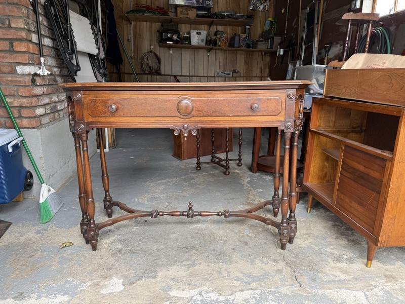 Eastlake Victorian Walnut Console Table – Circa 1880–1895
