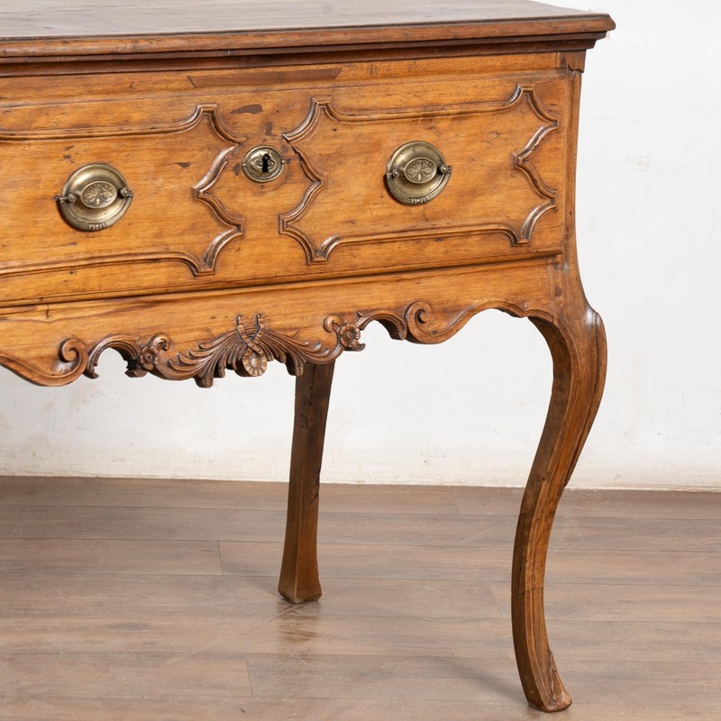 18th Century Portuguese Chestnut Side Table with Drawer gallery