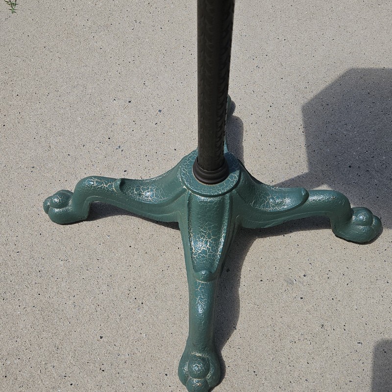 Vintage Mid Century Cast Iron Bottom Accent Table Octagon Top Green Gold gallery