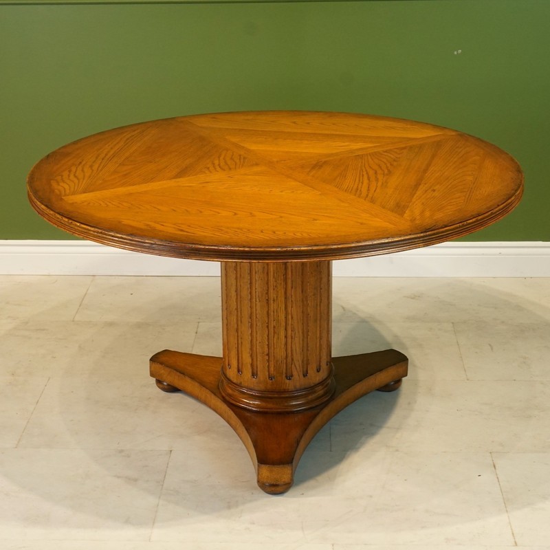 Beautiful 54″ Round transitional Oak pedestal dining Kitchen table