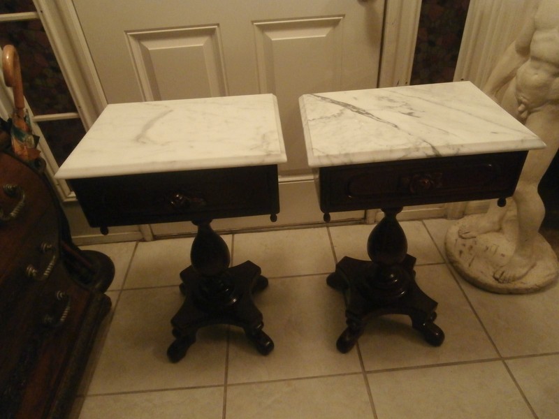 ANTIQUE VICTORIAN STYLE PAIR OF SOLID MAHOGANY MARBLETOP SIDETABLEGENUINEIMARBLE
