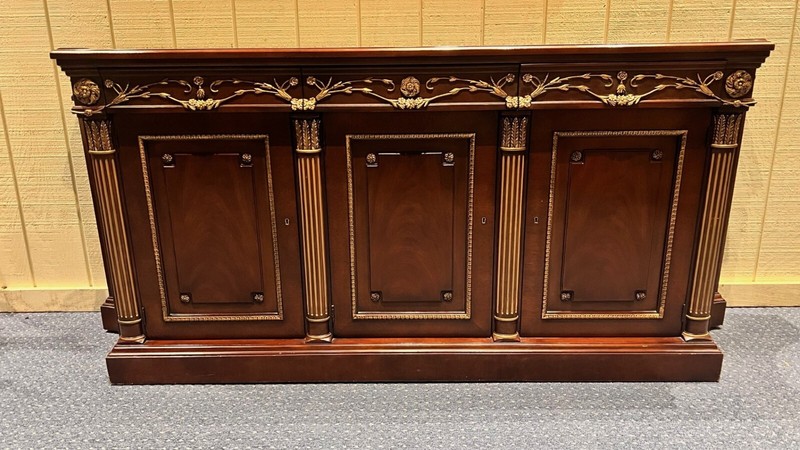 2000s e.j. Victor Regency-Style Mahogany Sideboard With Gilt Accents