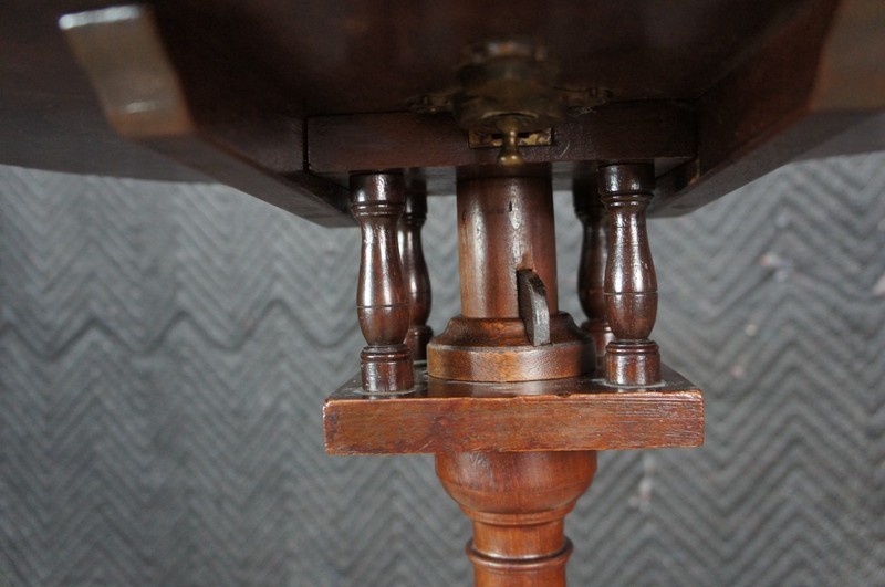 Antique Queen Anne Philadelphia Mahogany Tilt Top Birdcage Candlestand Tea Table gallery