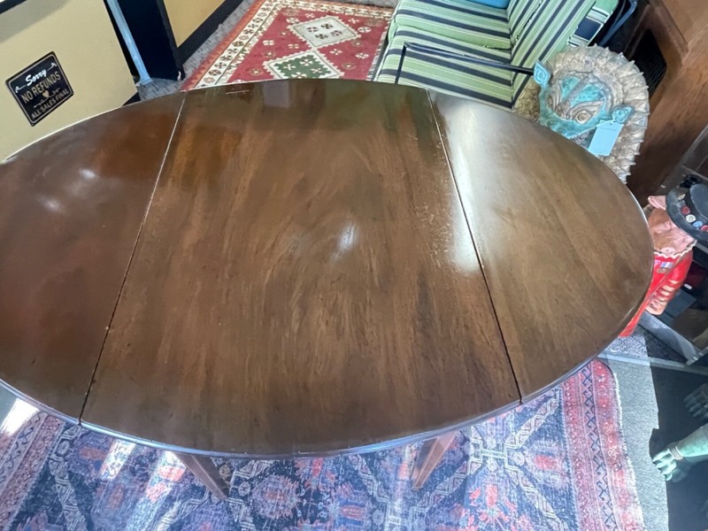 Kittinger Side Table Colonial Williamsburg gallery