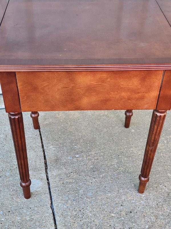 Bombay Company Drop Leaf Sheraton Side End Accent Mahogany Table One Drawer MCM gallery