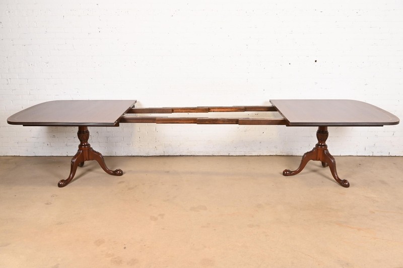 Baker Furniture Style English Georgian Banded Mahogany Dining Table, Refinished gallery