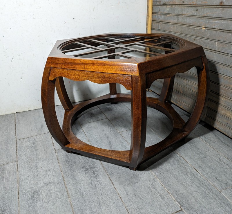 Vintage Hekman Asian Ming Chippendale Style Hexagonal End Table Wood Fretwork gallery