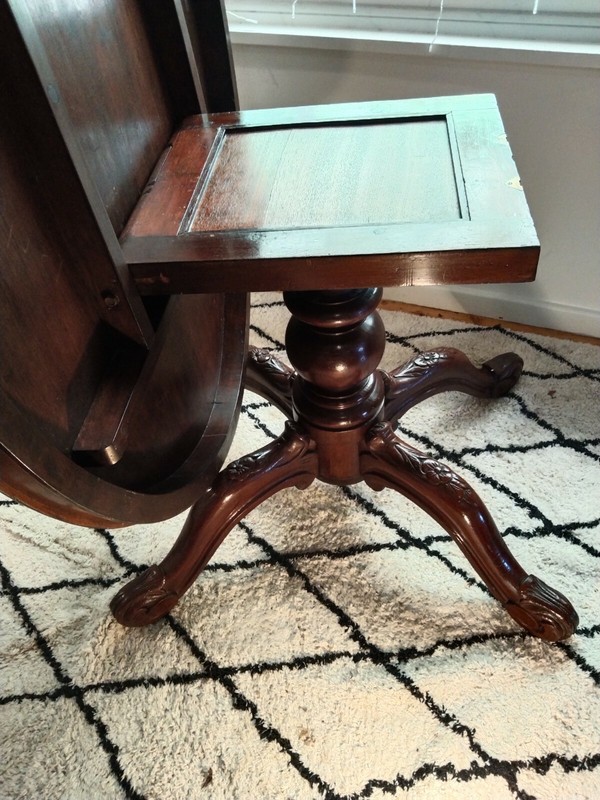 Antique Mahogany Loo table gallery