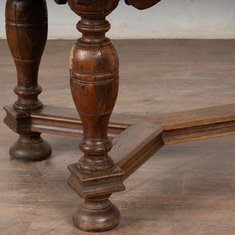 Early 19th Century Oak Refectory Library Table with Two Drawers gallery