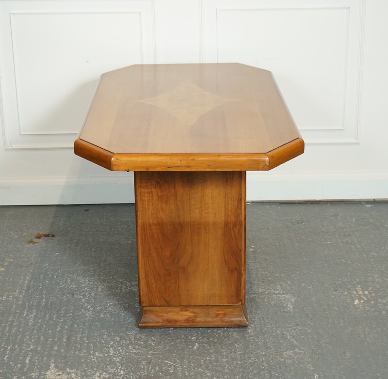VINTAGE ART DECO WALNUT DINING TABLE 4 TO 6 PERSON J1 gallery