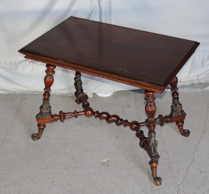 Antique Victorian Mahogany Center Table – Merklen Brothers gallery