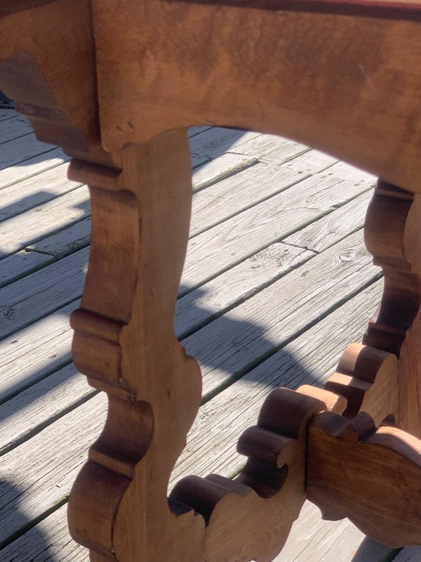 FREE SHIPPING-RARE VINTAGE Extendable CARVED OAK TABLE W/Hidden leaves gallery