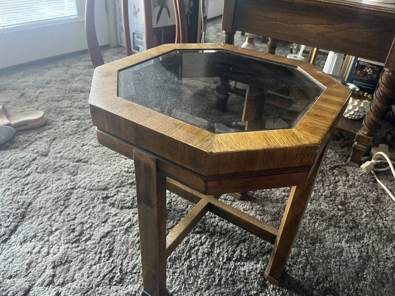 Drexel Heritage Octagonal Side Table With Glass Insert
