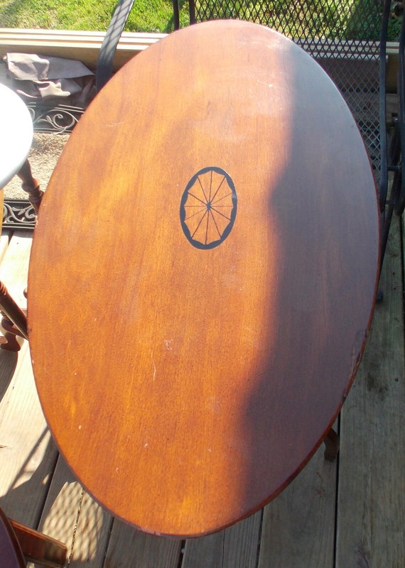 Mahogany Oval Tilt Top End Table / Side Table (ET395) gallery
