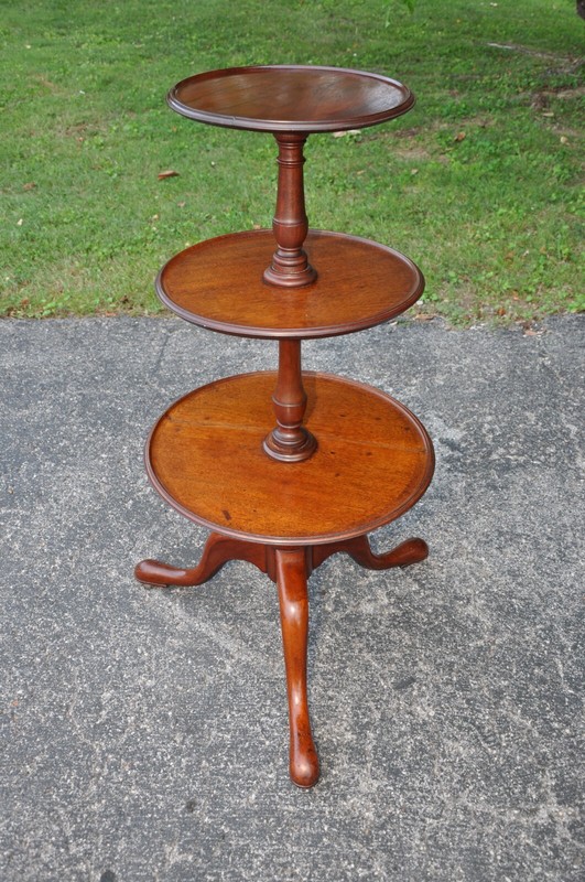 Antique Georgian Mahogany Three Tier Dumbwaiter Butlers Table