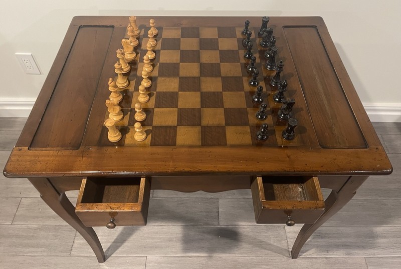 DARK WALNUT SOLID WOOD CHESSBOARD CHESS GAMES TABLE