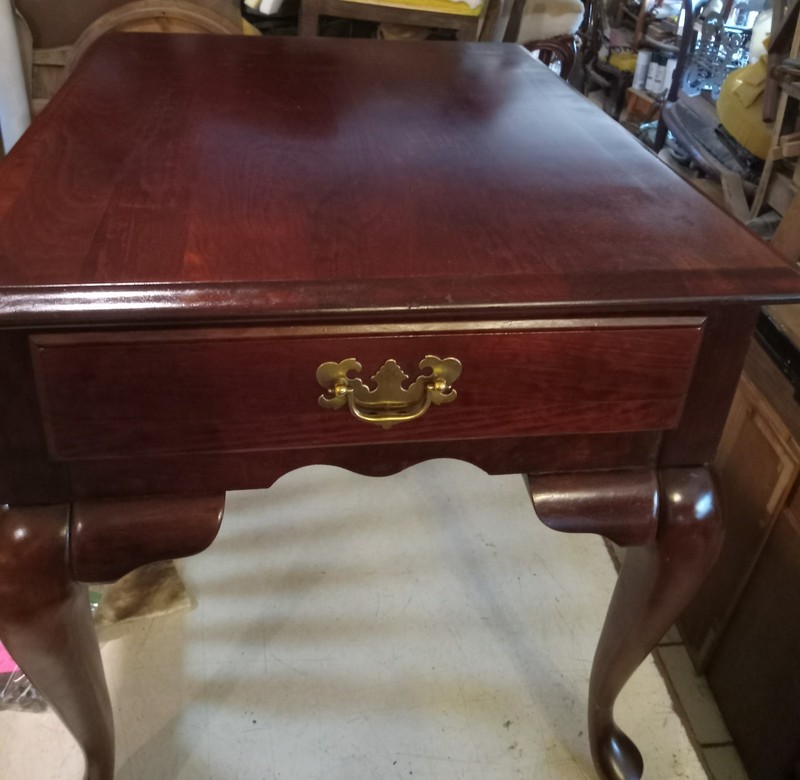 Cherry End Table / Side Table (ET7819)