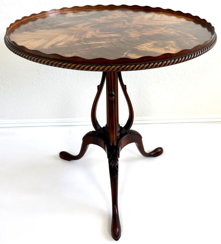 Mid 20th-C Queen Anne Flame Mahogany Round Side Table gallery