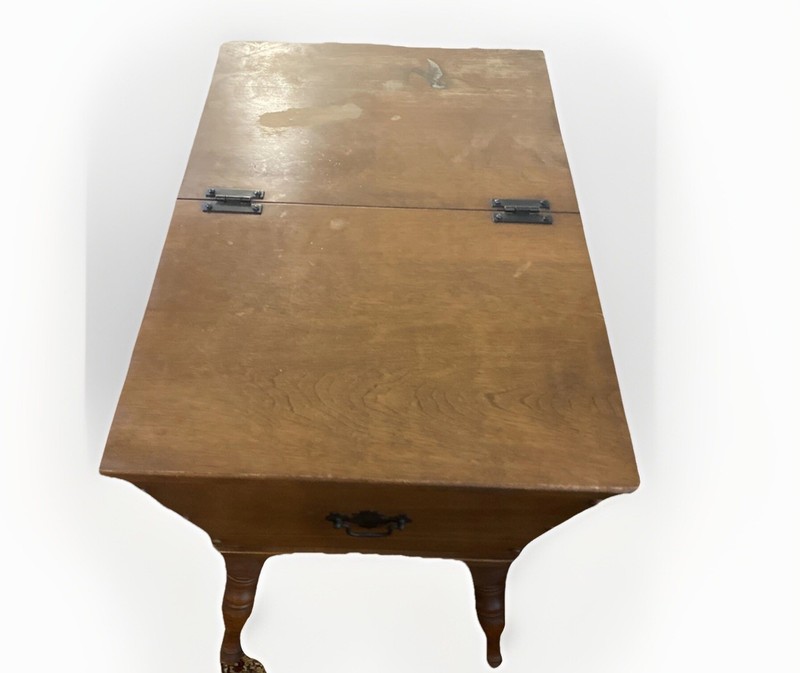 Vintage Baumritter Colonial Maple Wood Dough Box End Table