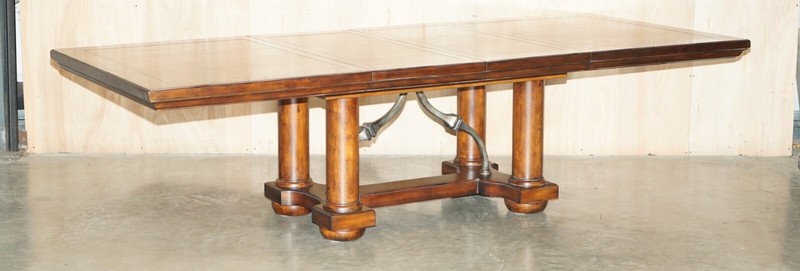 EXQUISITE THOMASVILLE SAFARI COLLECTION EXTENDING DINING TABLE & EIGHT CHAIRS gallery
