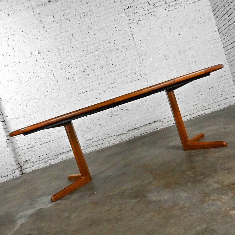 Teak Scandinavian Modern Expanding Dining Table with 2 Leaves Style Neils Moller gallery
