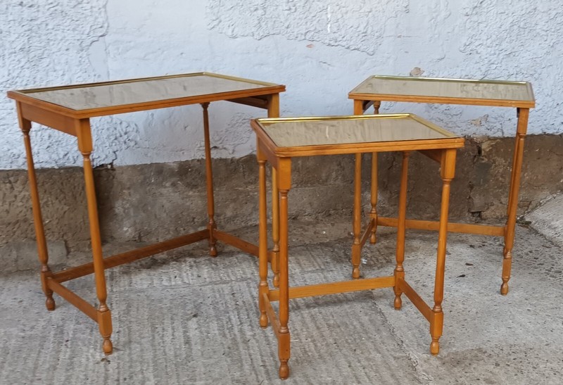 Nesting Tables 3x Set Tables 50s United Workshops Vintage Table 60s gallery