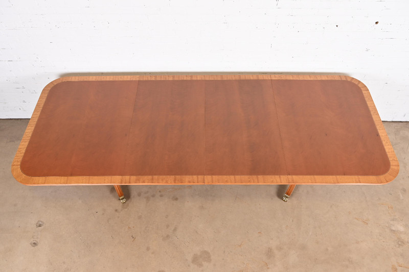 Henredon Georgian Banded Mahogany Double Pedestal Extension Dining Table gallery
