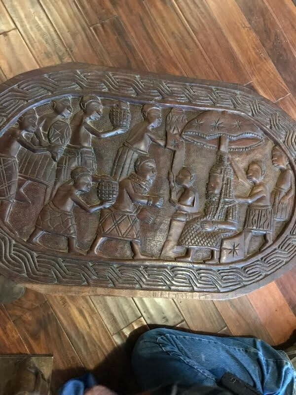 Hand Carved African Royalty Table With 4 Carved Elephant Stools gallery