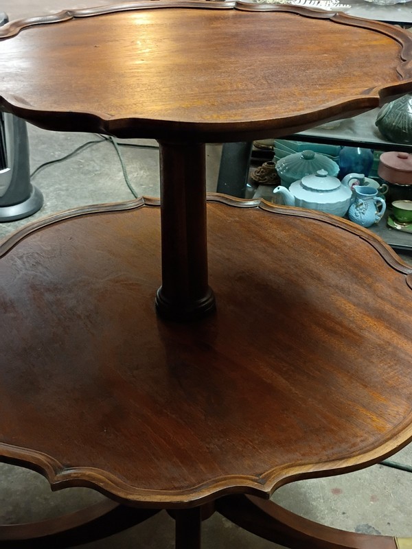 Vtg Antique Table 2 Tier Pie Crust Dumb Waiter Mahogany Wood Side Lamp Claw Foot gallery