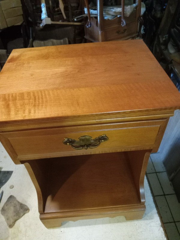 Mid Century Maple Nightstand / Side Table (NS-147) gallery
