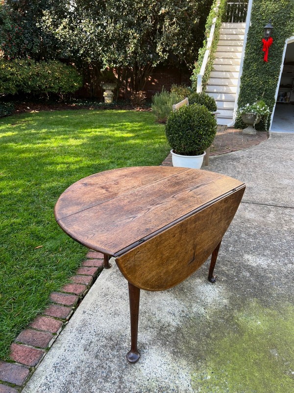 Antique English Drop Leaf Table with Gate Legs, 18th Century w/Provenance gallery