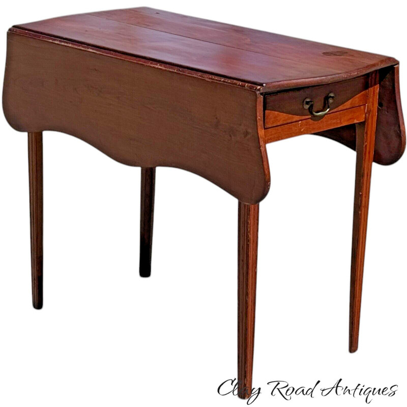 antique New England Chippendale Pembroke table cherry country 18th 1790