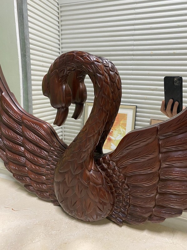 Hand Curves Swan Wall Mirror With Marble Top Table gallery