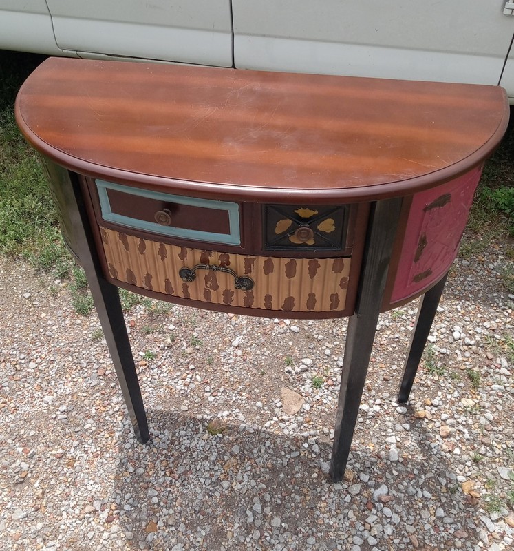 Demilune Entry Table / Side Table (ENT60)