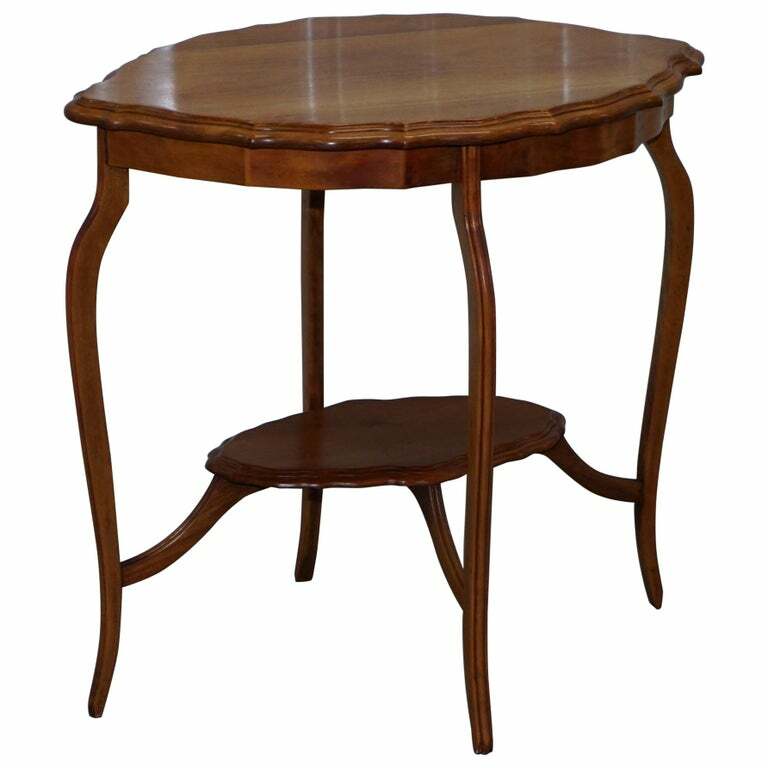 LOVELY DECORATIVE SATINWOOD OCCASIONAL CENTRE TABLE SCALLOPED EDGE ORNATE LEGS