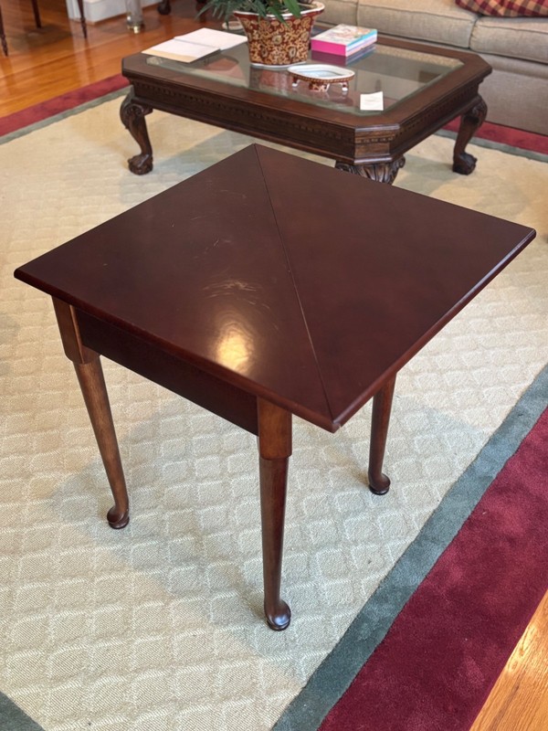 Vintage Queen Anne Style Handkerchief Gate Leg Table Drop Leaf Corner gallery
