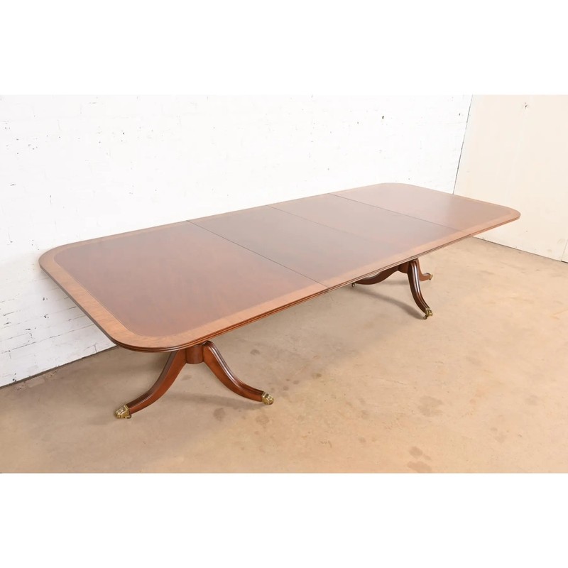 Henredon Georgian Banded Mahogany Double Pedestal Dining Table, Refinished