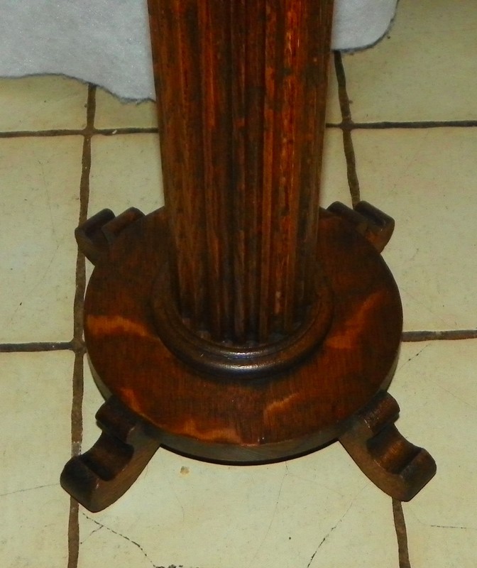 Quartersawn Oak Fluted Plant Stand (PS-201) gallery