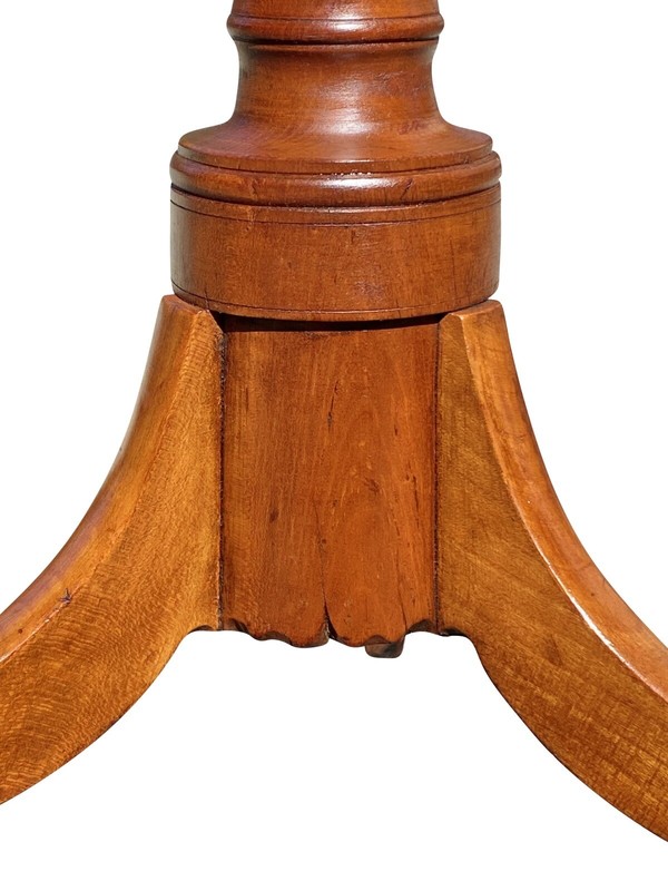 ANTIQUE FEDERAL PERIOD CHERRY CANDLESTAND / END TABLE WITH OVOLO TOP gallery
