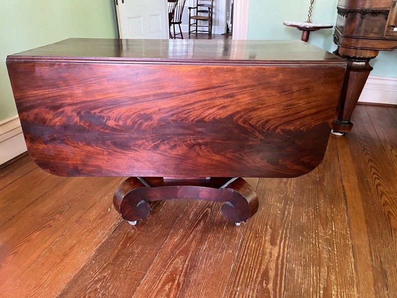 Antique 1825-1850 American Empire Drop Leaf Table w/ 2 Drawer gallery